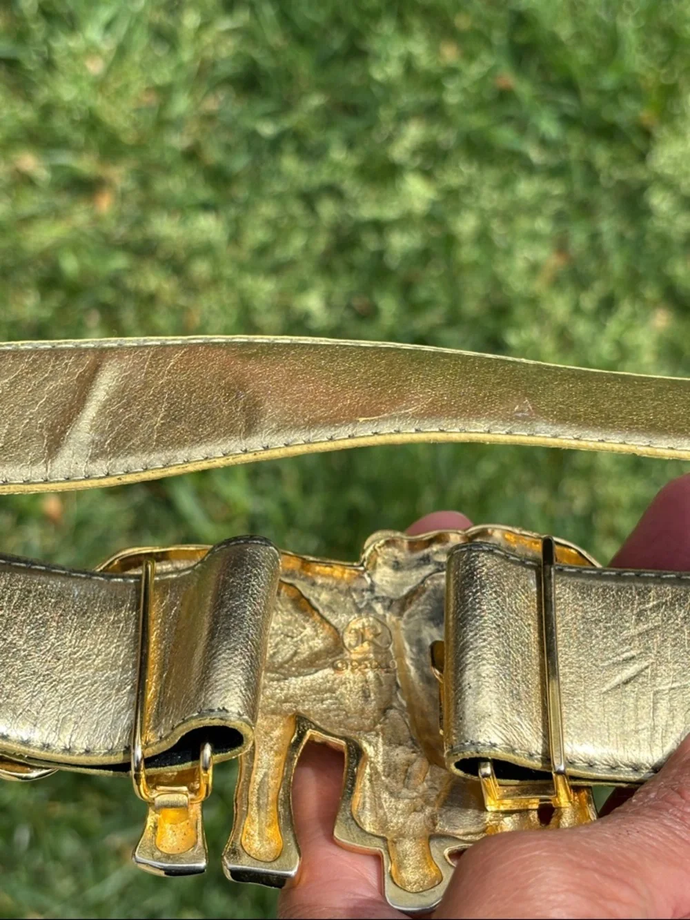 Vintage Gold Elephant Buckle Belt - Picture 9 of 13
